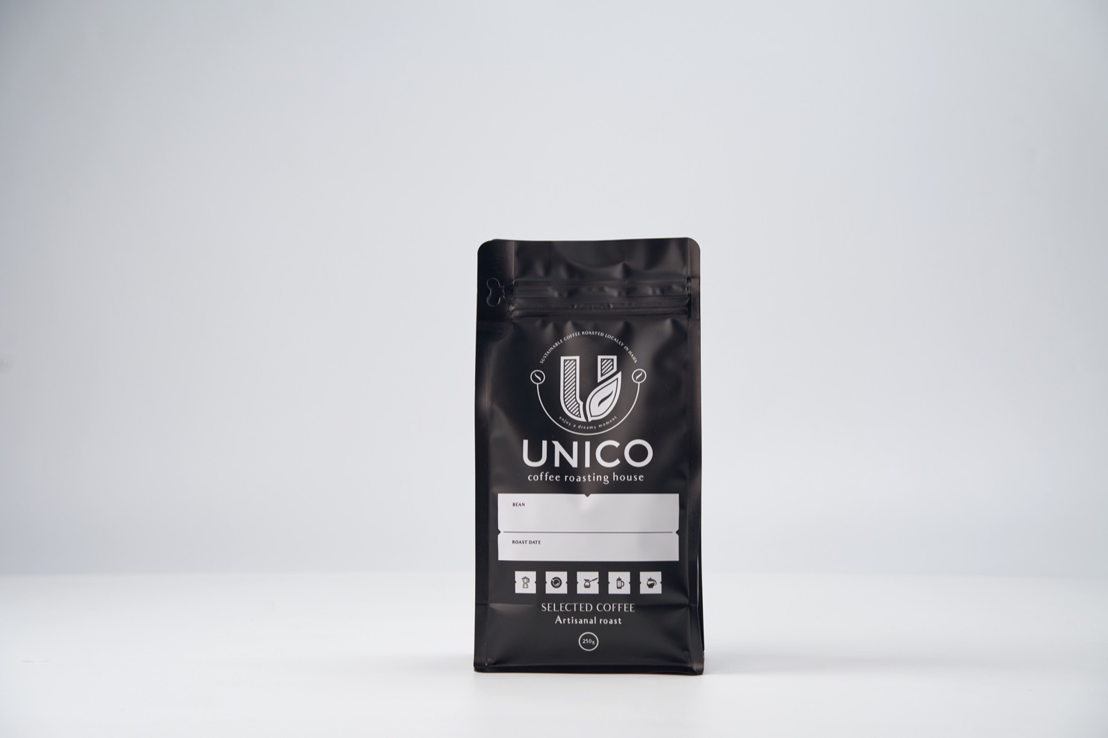 אריזת קפה מודפסת אמיתית שייצרנו עבור Unico